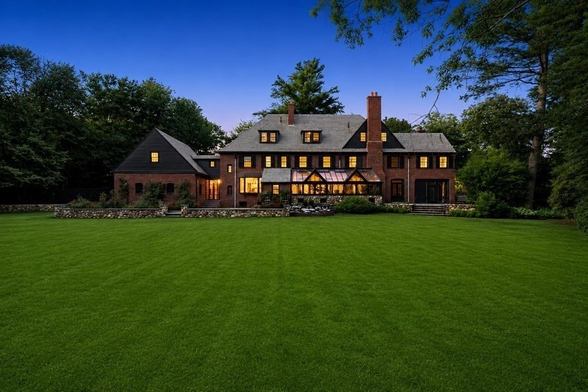 372 Warren St, Brookline, MA 02445