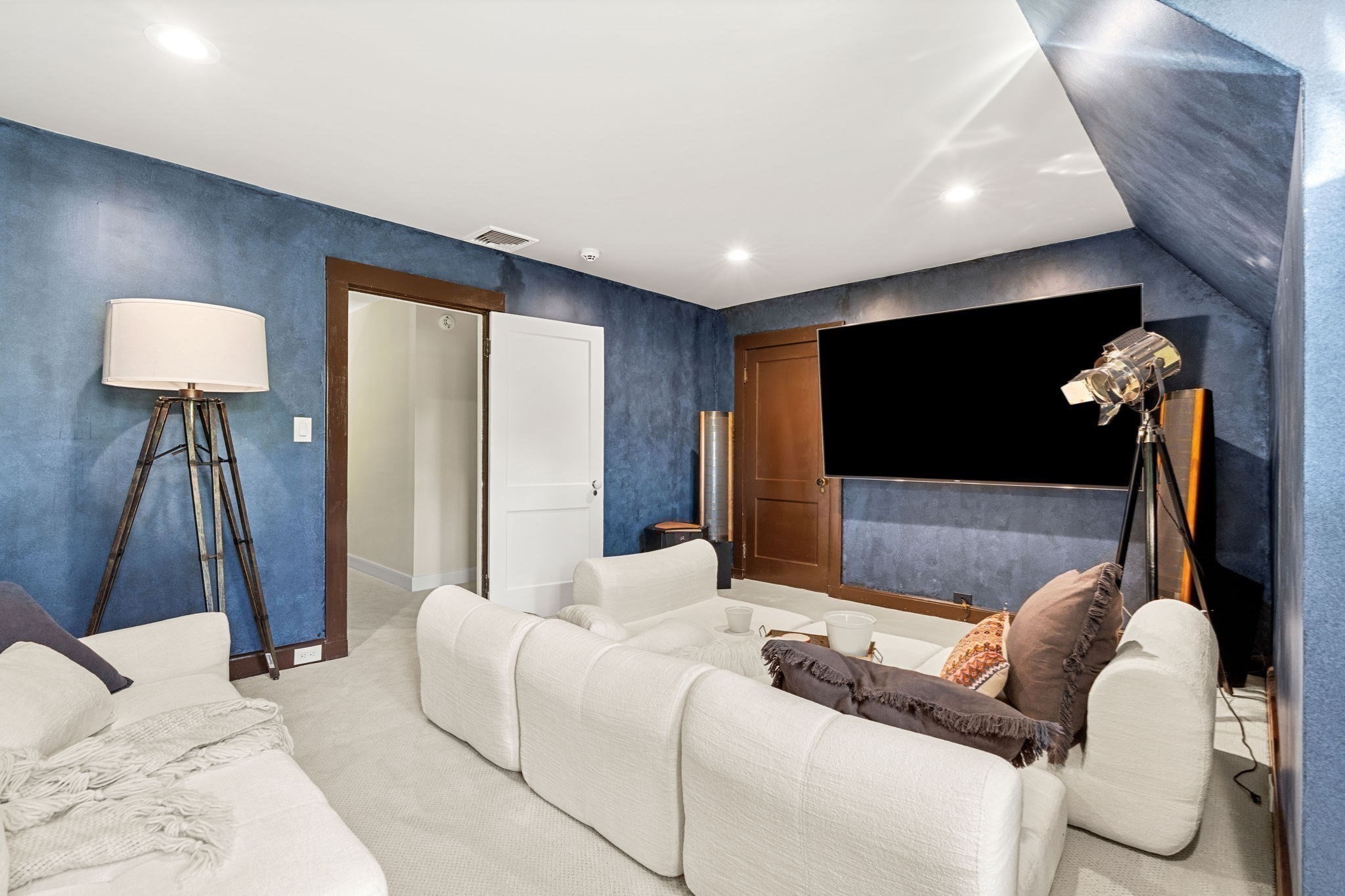 372 Warren St, Brookline, MA 02445 - Image 30
