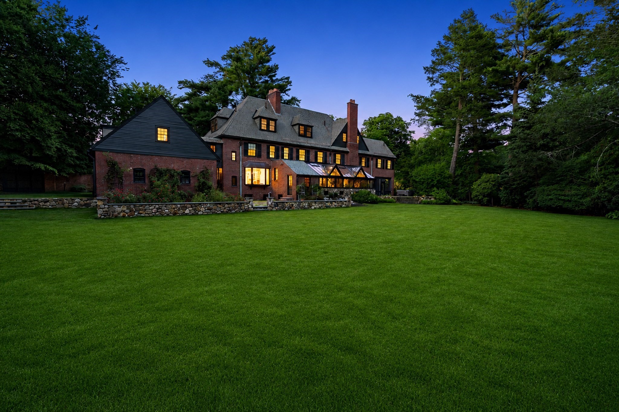 372 Warren St, Brookline, MA 02445 - Image 4