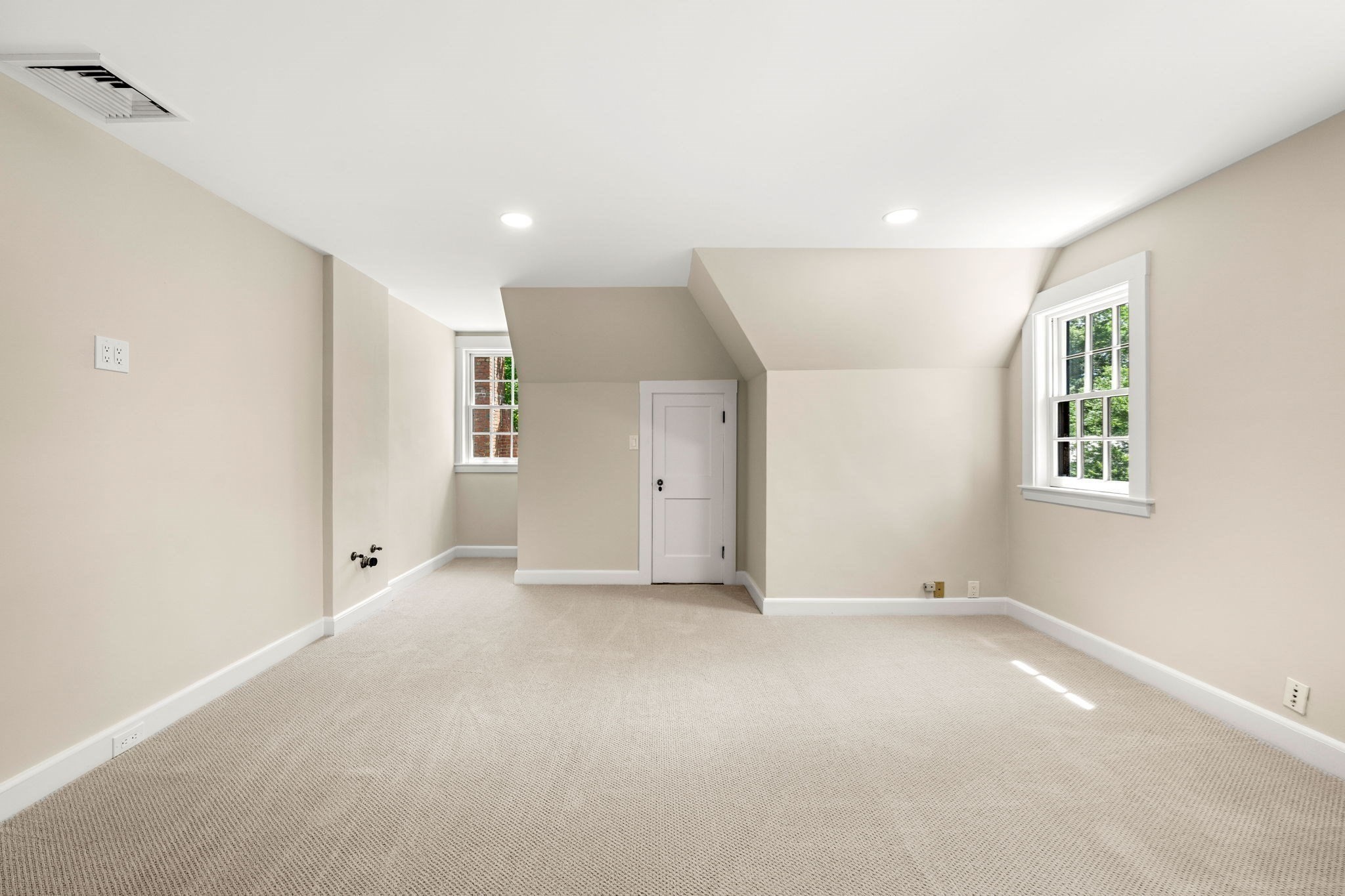 372 Warren St, Brookline, MA 02445 - Image 31