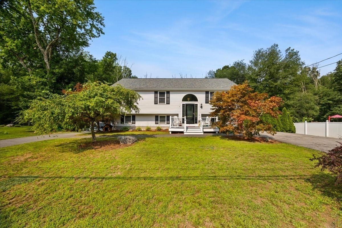 635 Dighton Ave, Taunton, MA 02780