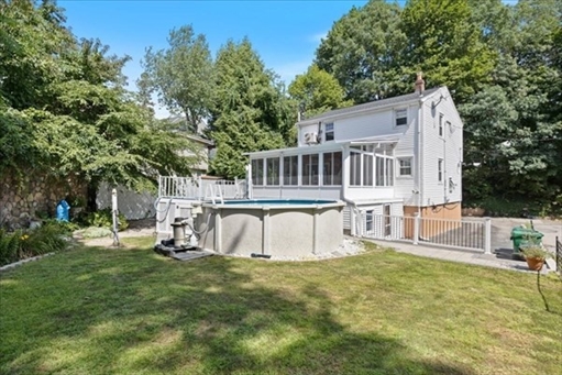 17 Saint Denis Ave