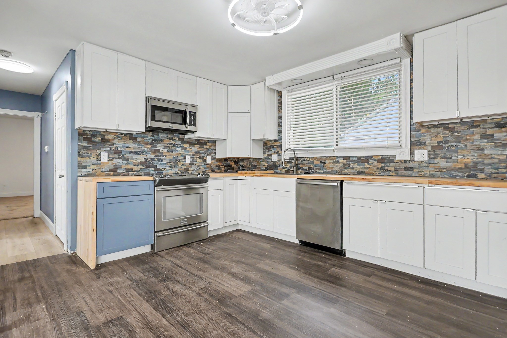 188 Oak St, Methuen, MA 01844 - Image 6