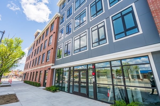 917 Bennington Street, Apt 211