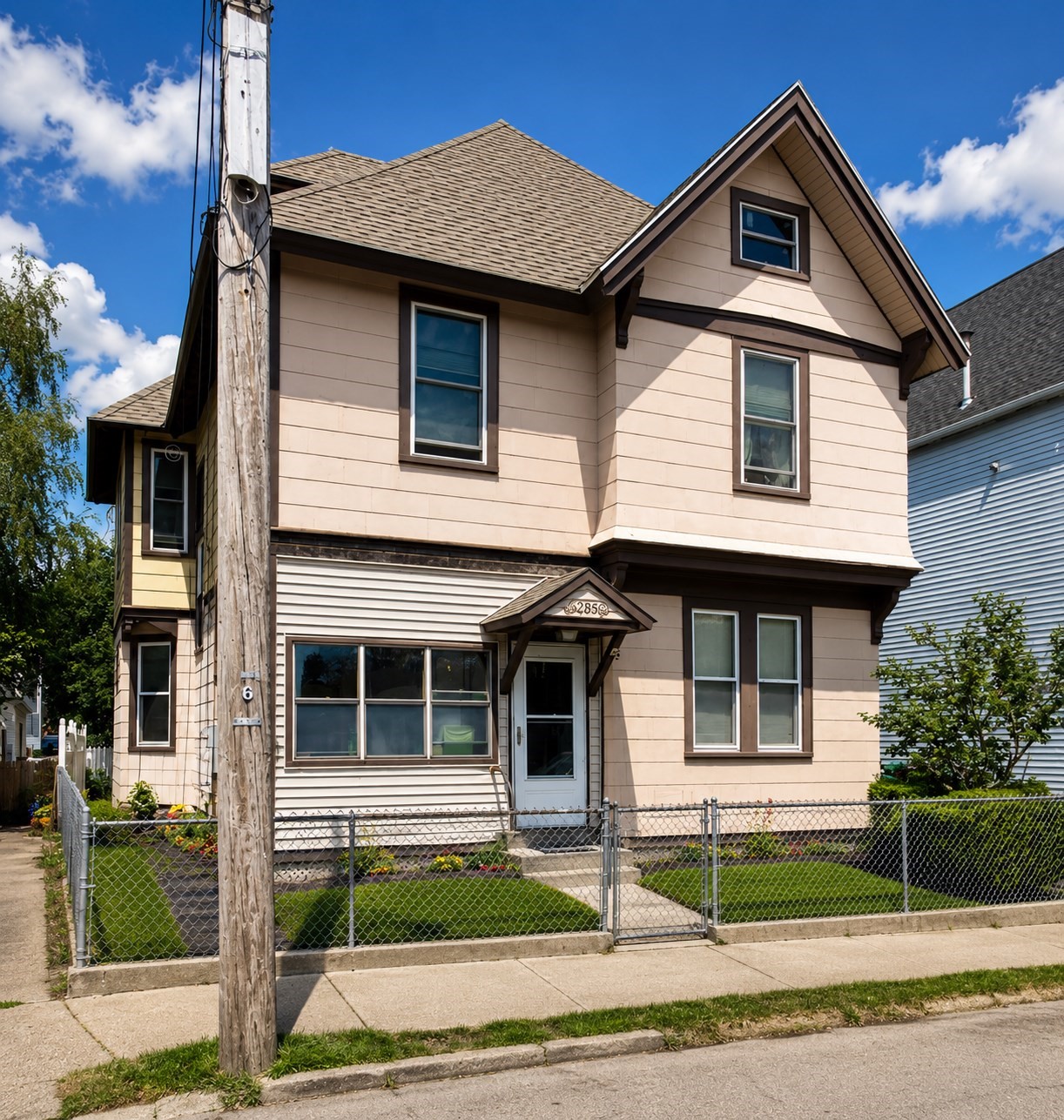 70 Third St, Lowell, MA 01850