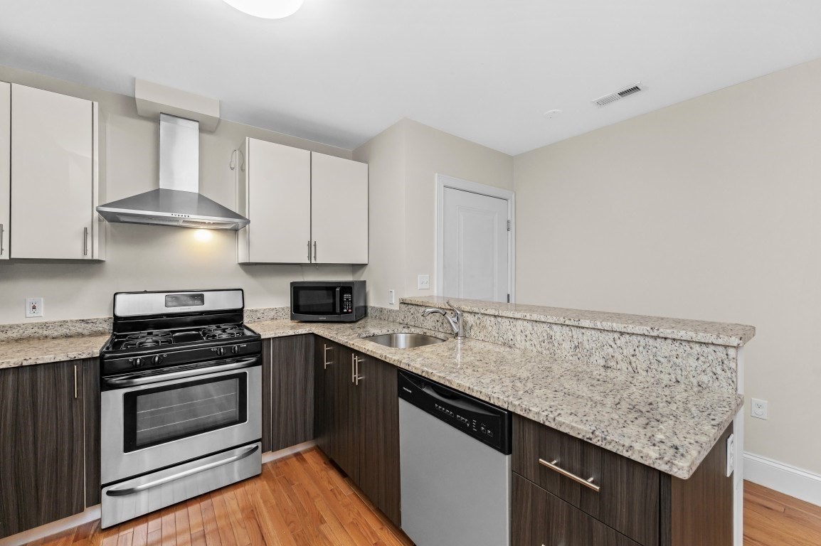 244 Main St Unit 1, Medford, MA 02155
