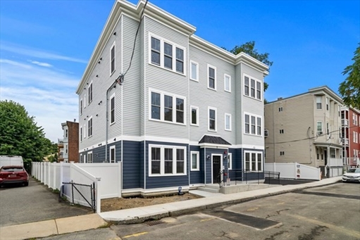 9 Downer Ct, Apt 4