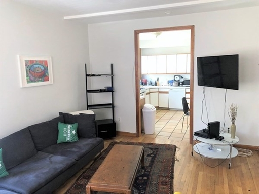 13 Pratt, Apt 1