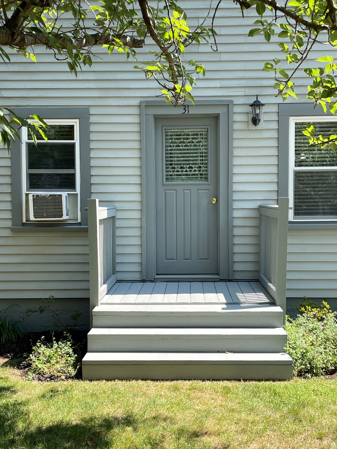 31 Stockholm St, Bellingham, MA 02019