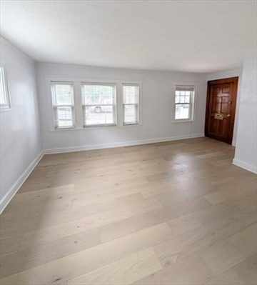 115 Bennett St, Apt 1