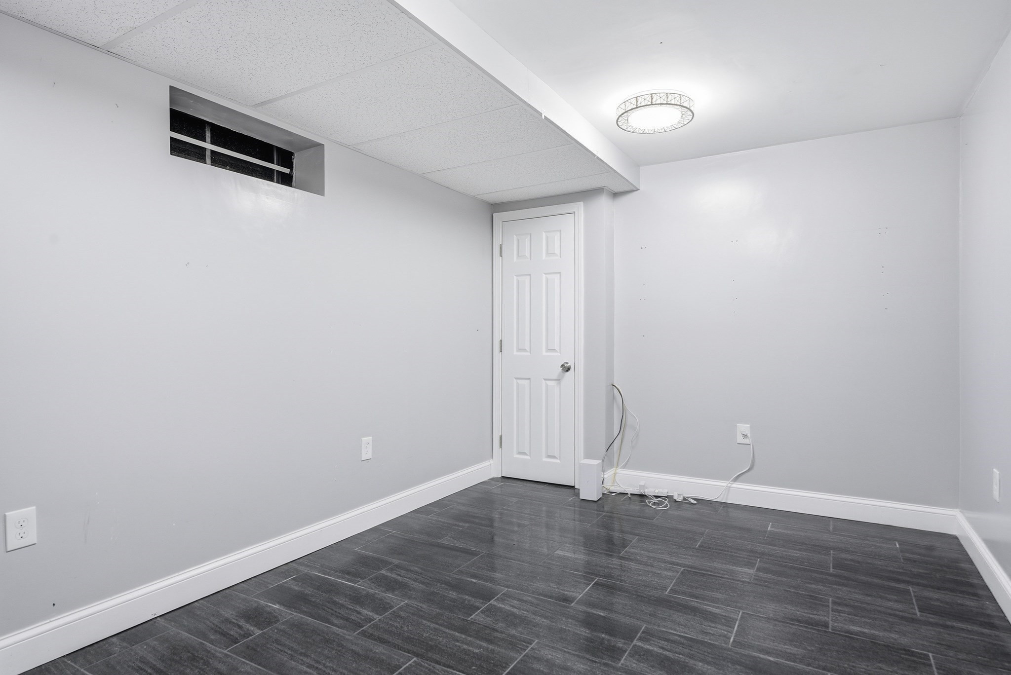 247 Hampstead St, Methuen, MA 01844 - Image 25
