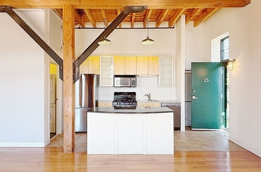 60 Dudley St, Apt 25