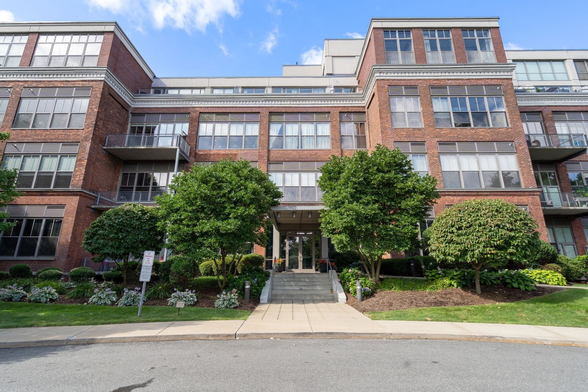 156 Porter St Unit 240, East Boston, Boston, MA 02128