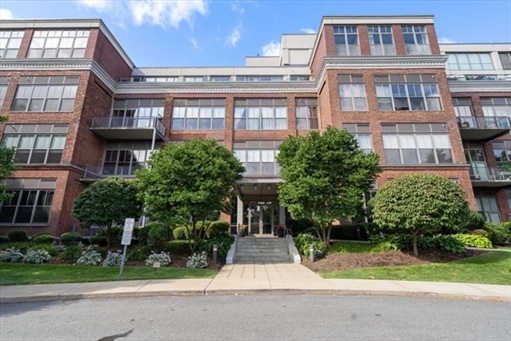 156 Porter St, Apt 240