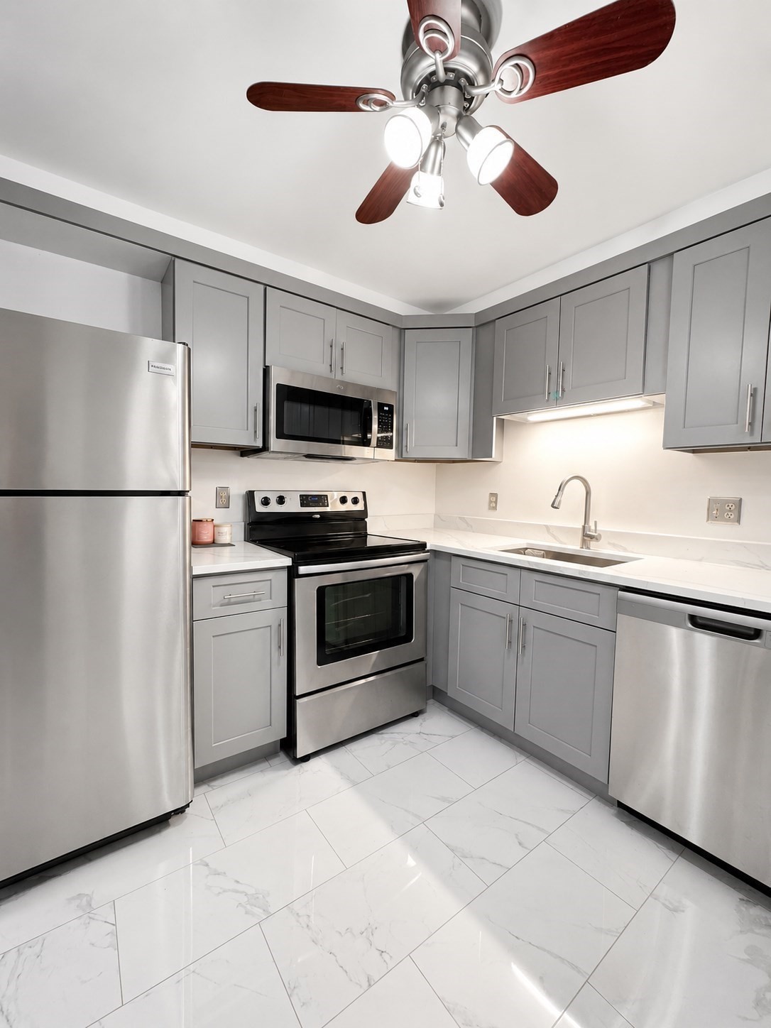 45 Oval Rd Unit 8, Quincy, MA 02170