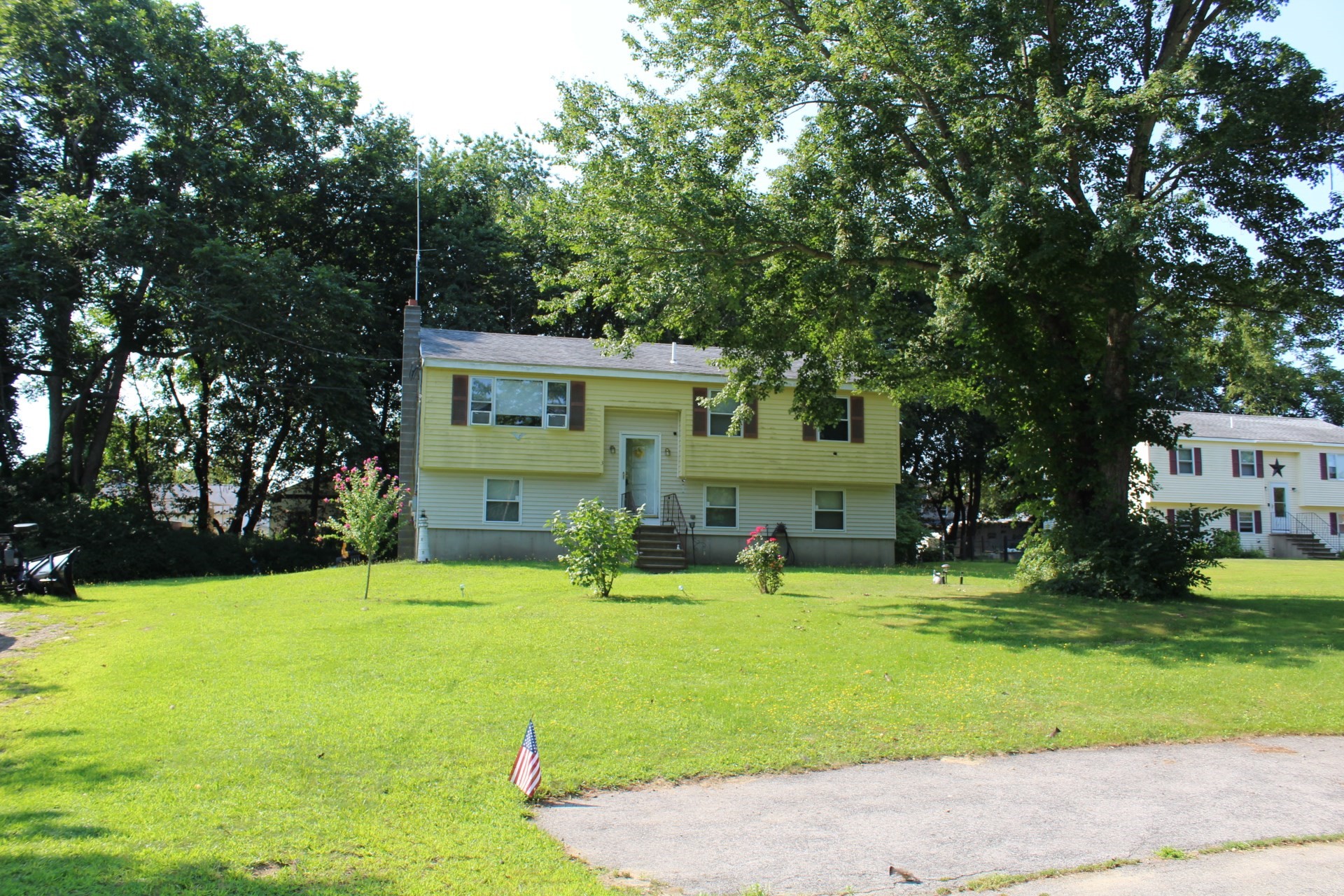 3 Howard George Ct, Salisbury, MA 01952