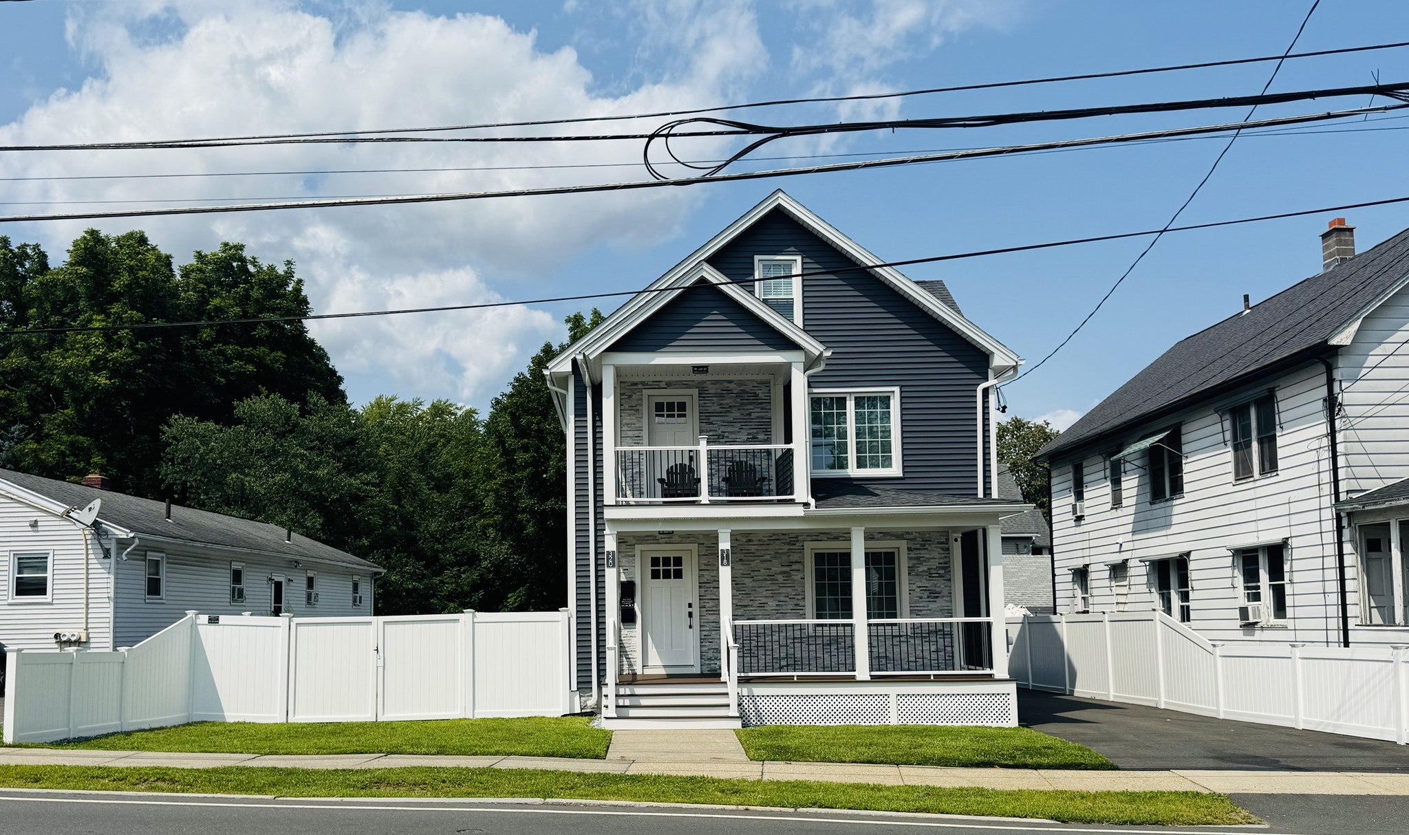318 Goodwin St, Springfield, MA 01151