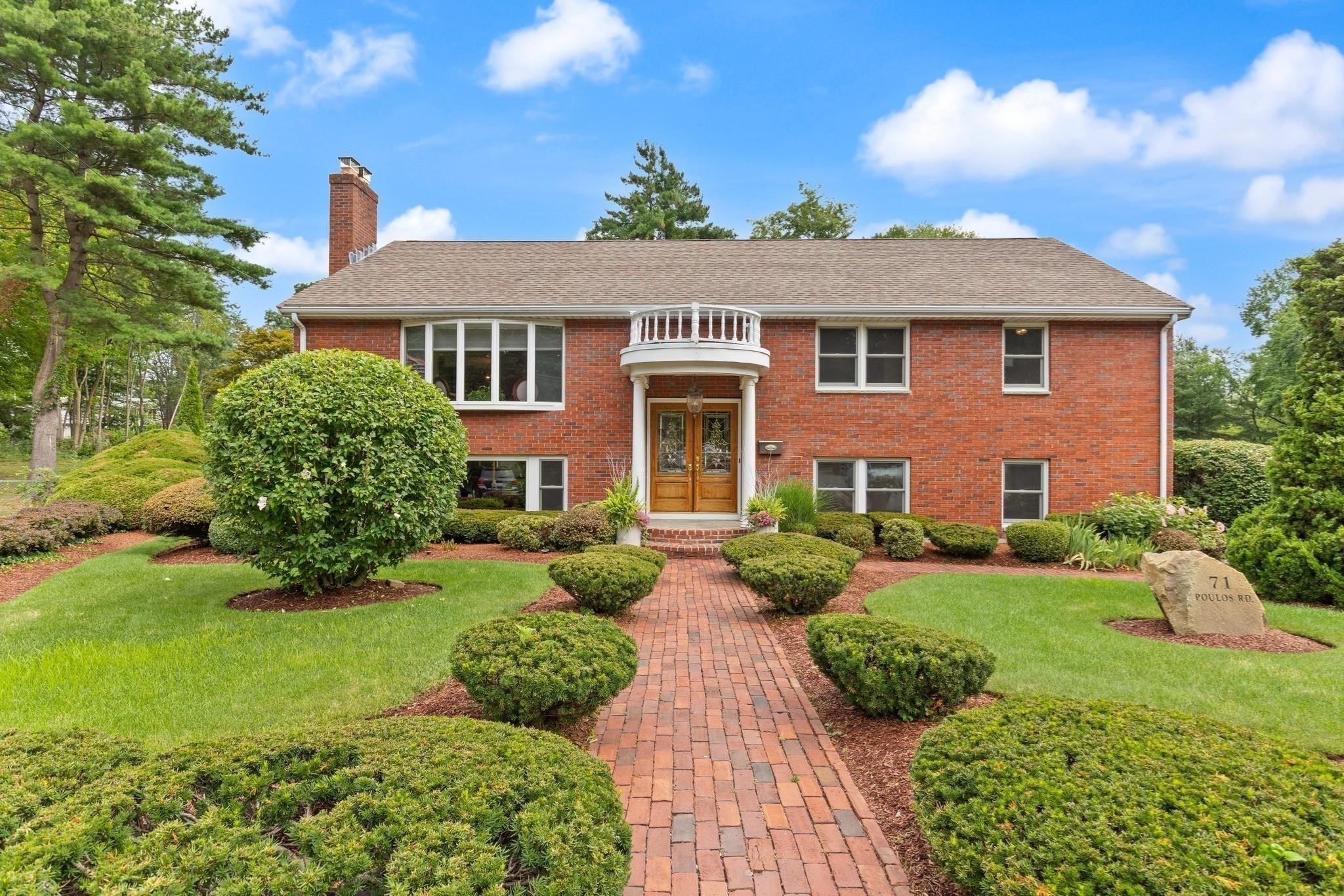71 Poulos Rd, Braintree, MA 02184