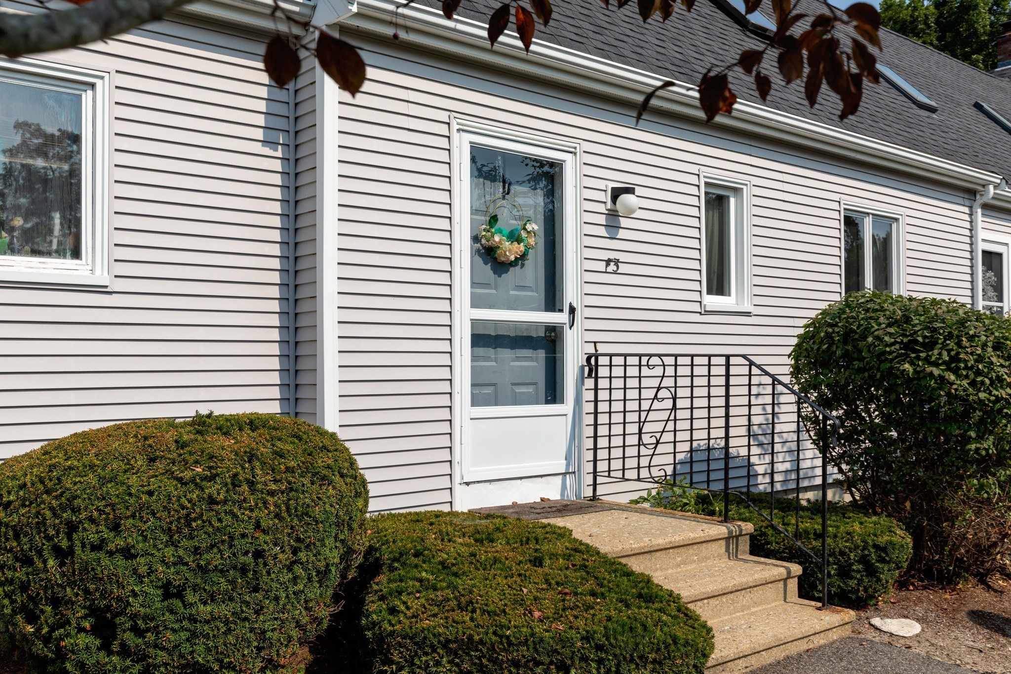 52 Liberty St Unit F3, Plymouth, MA 02360