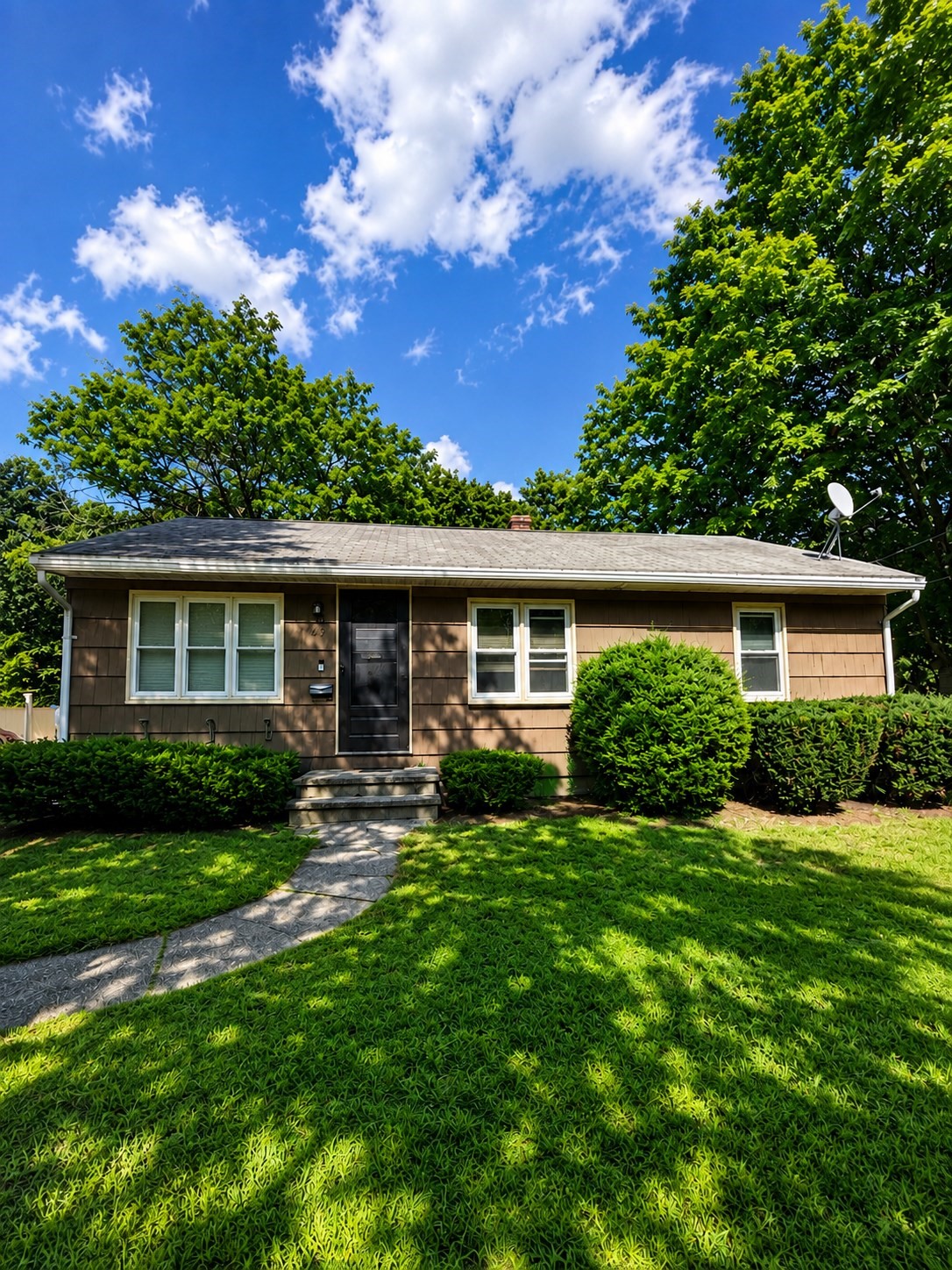 37 Mount View Drive, Clinton, MA 01510