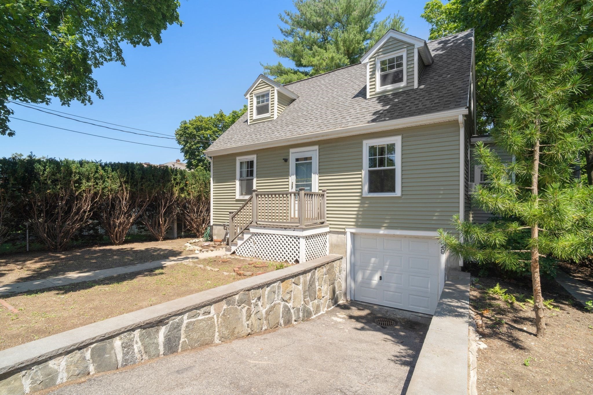 29 Laurel St., Arlington, MA 02476
