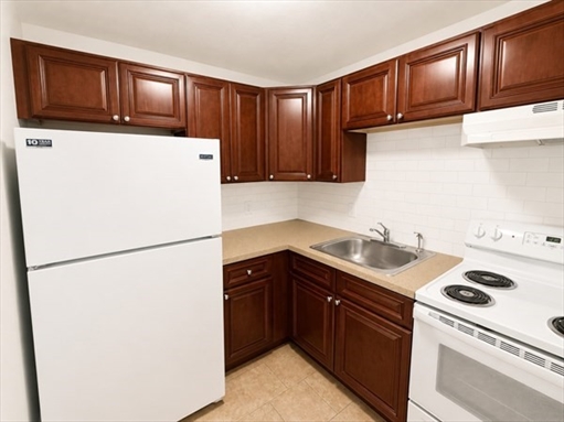 350 Highland Ave, Apt L2