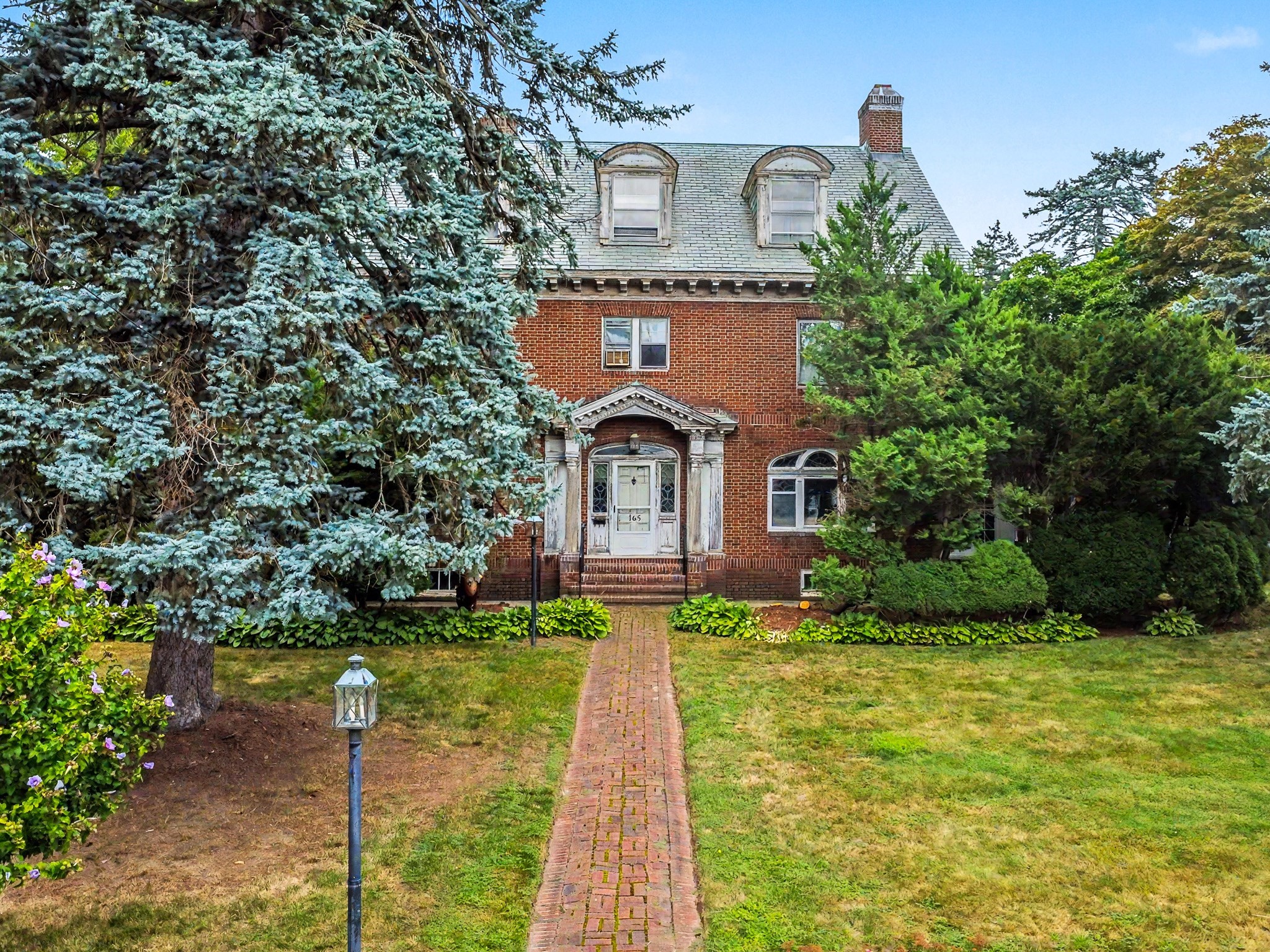 165 Berkeley St, Methuen, MA 01844