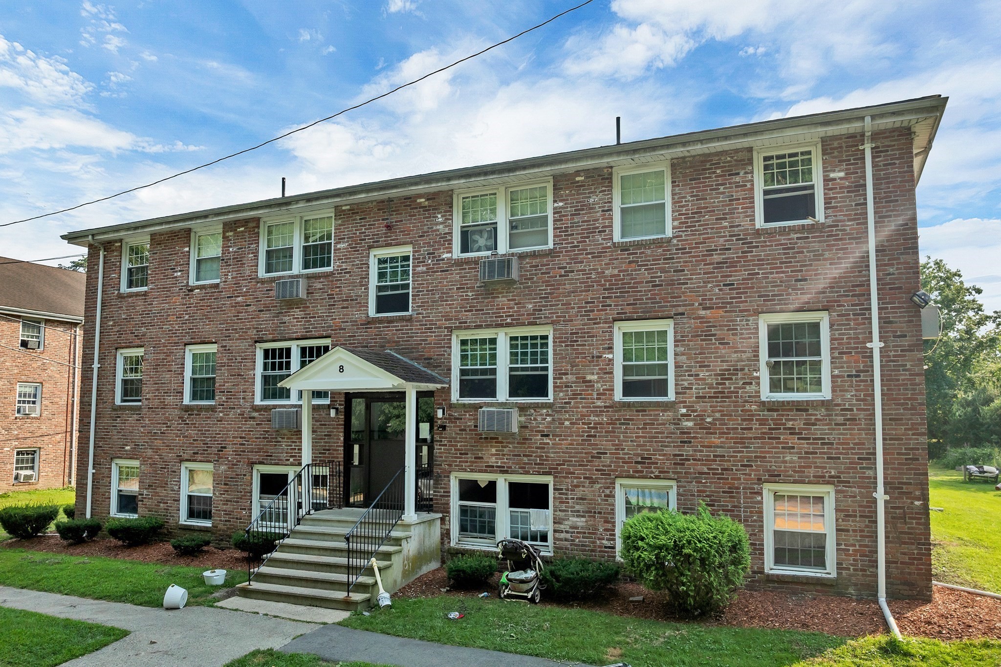 8 Carriage Hill Rd Unit 17, Amesbury, MA 01913