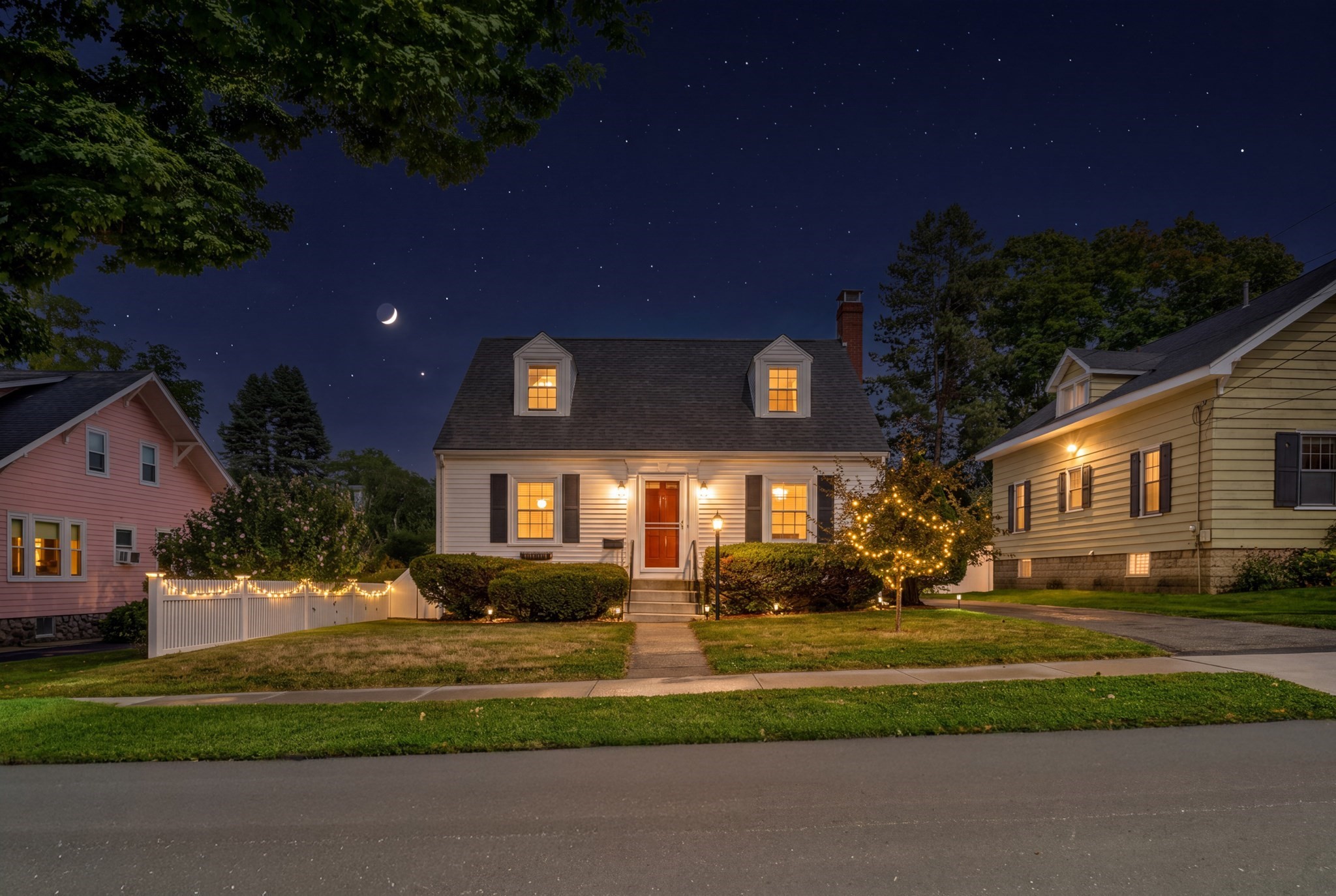 21 Leroy Ave, Haverhill, MA 01835