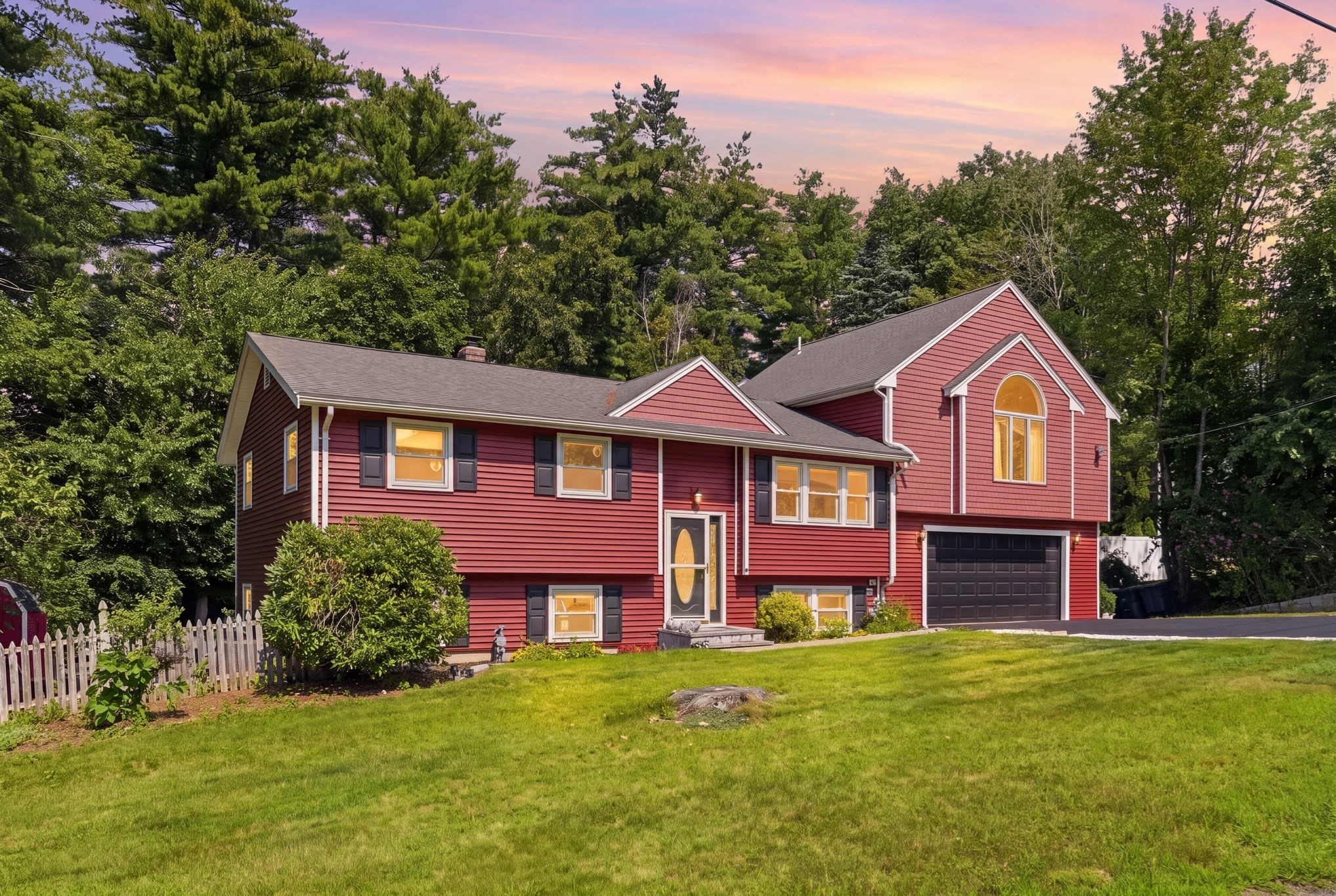 14 Briscoe Rd, Groveland, MA 01834