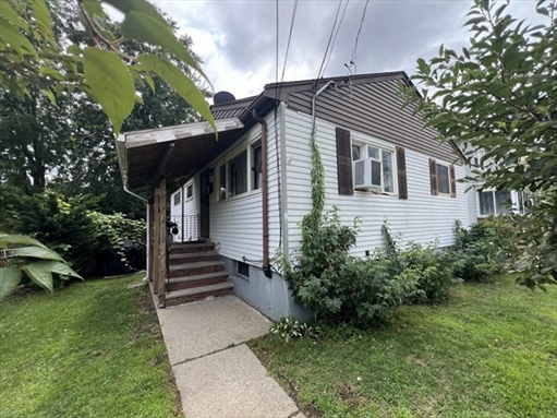 6 Cresthill Rd, Apt 6