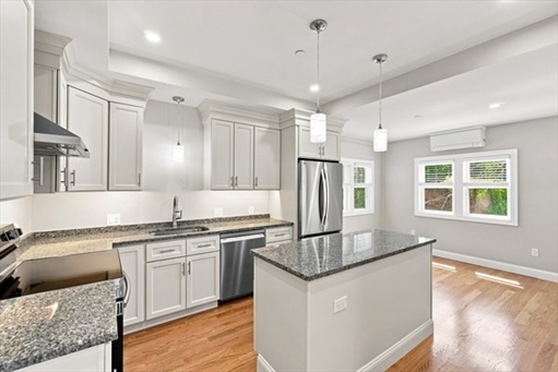519 E 3rd, Apt 2