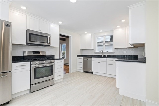 54 Montrose, Apt 2