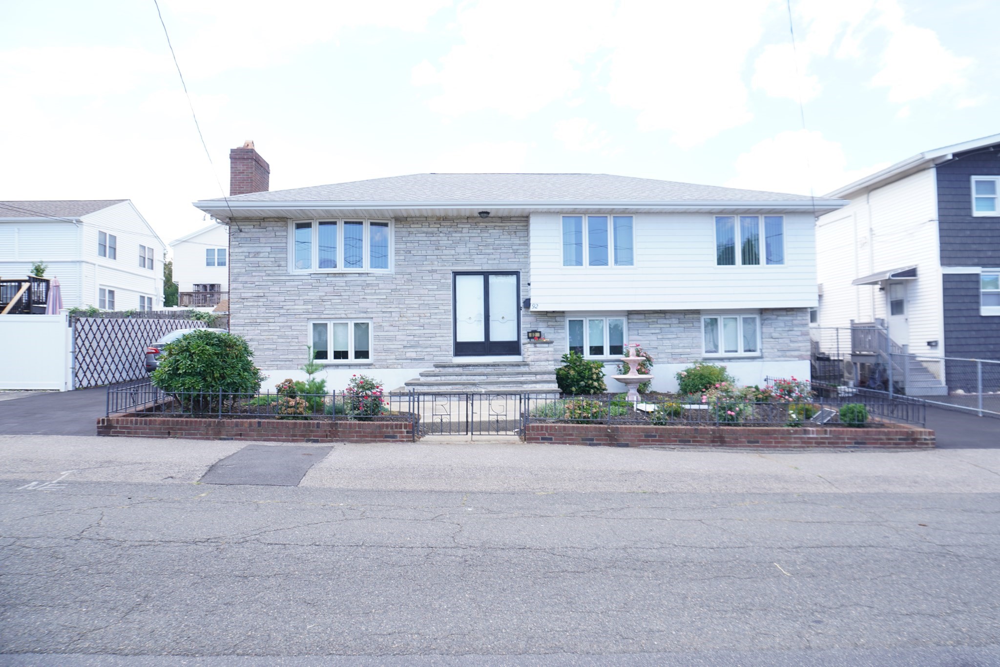 92 Newman St, Revere, MA 02151