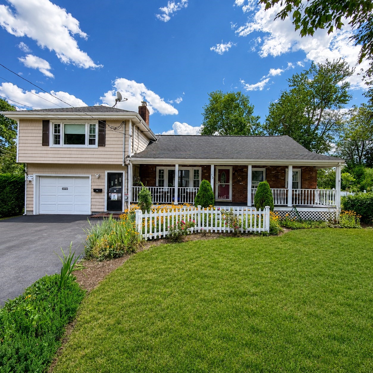 118 Woodard Ave, Brockton, MA 02301