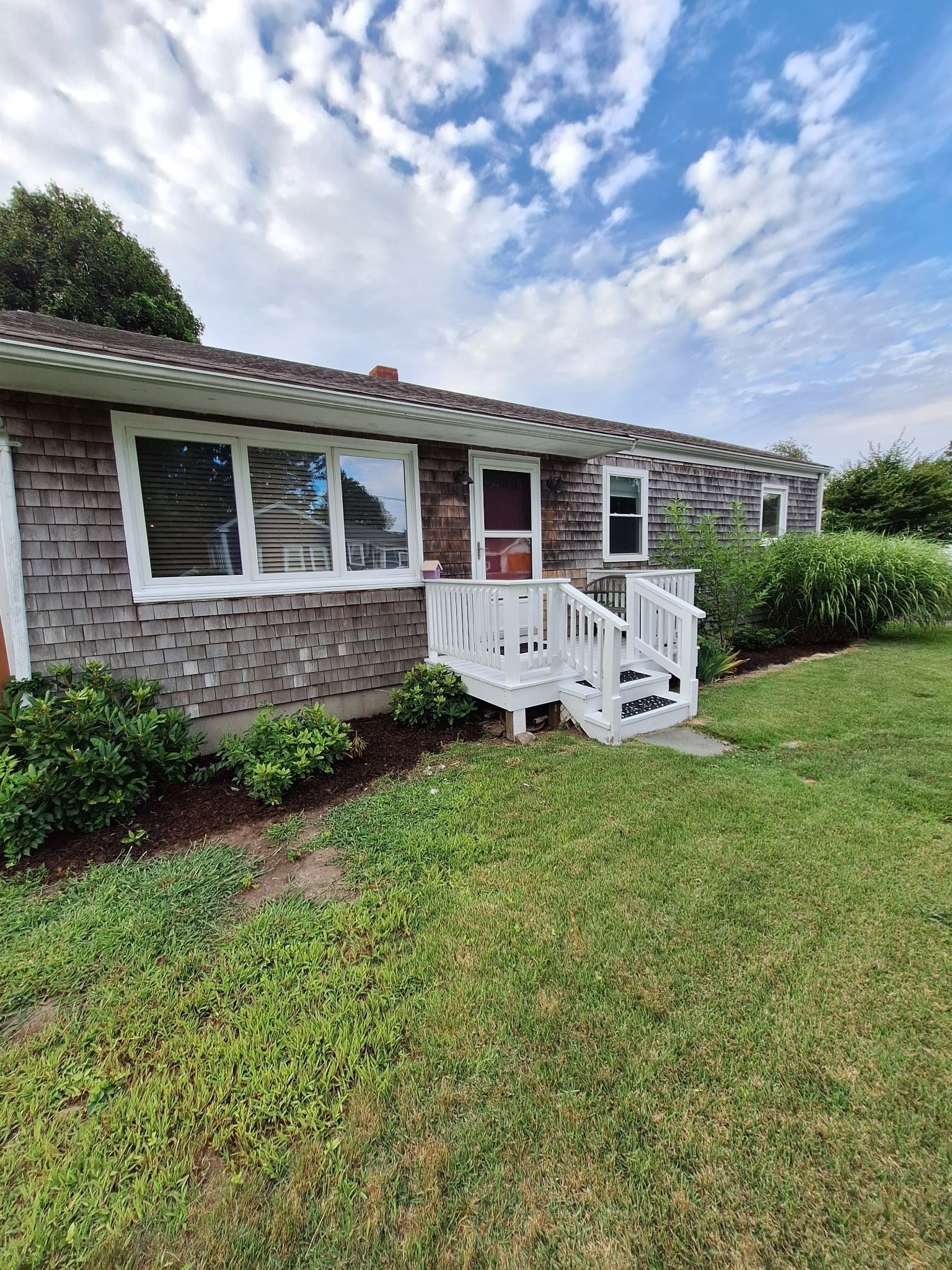 2 Upton St, Fairhaven, MA 02719
