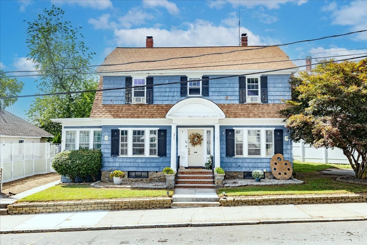 16 Hallenan Ave, Lawrence, MA 01841