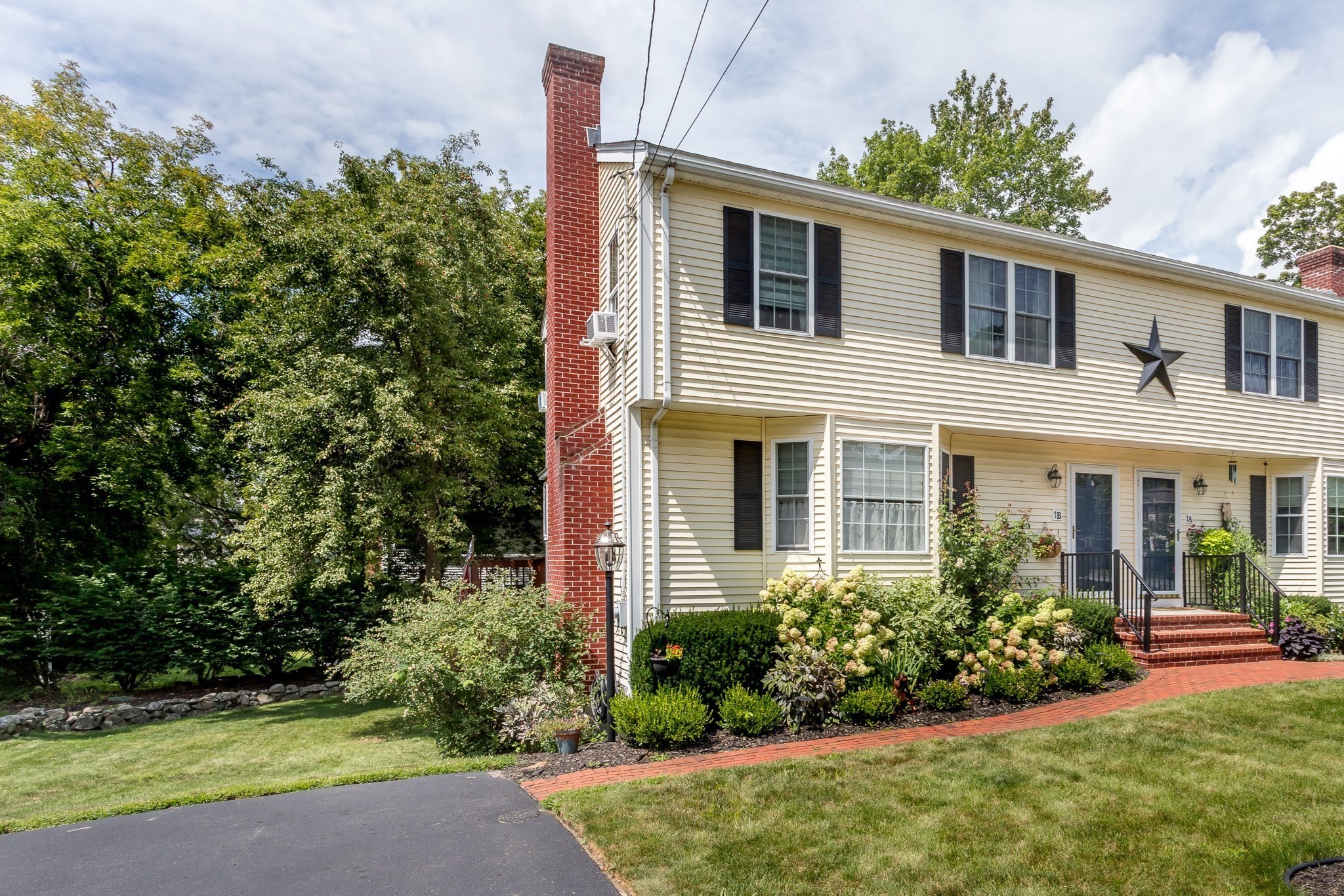 1 E Wood St Unit B, Milford, MA 01757