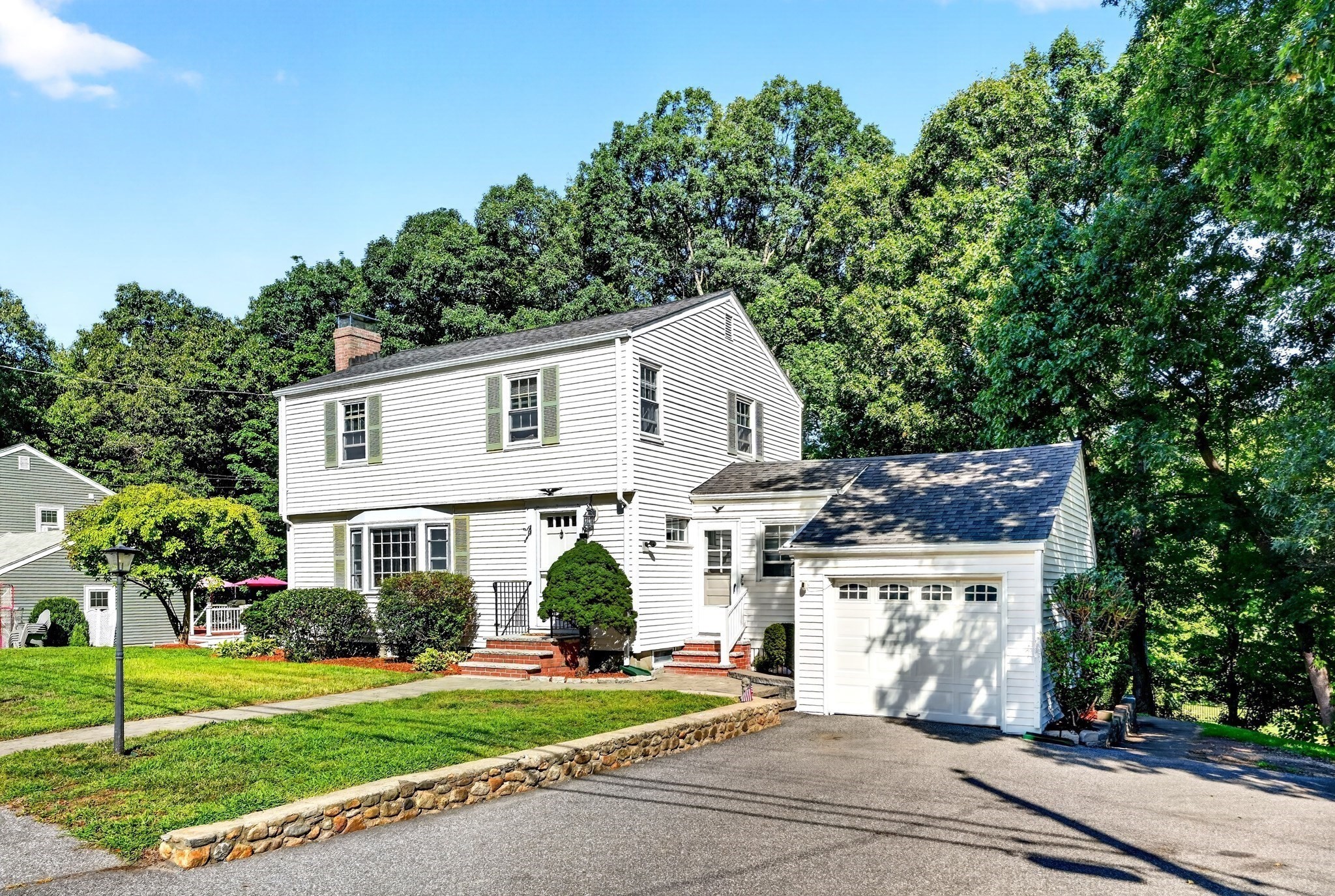 12 Fisher Terrace, Woburn, MA 01801