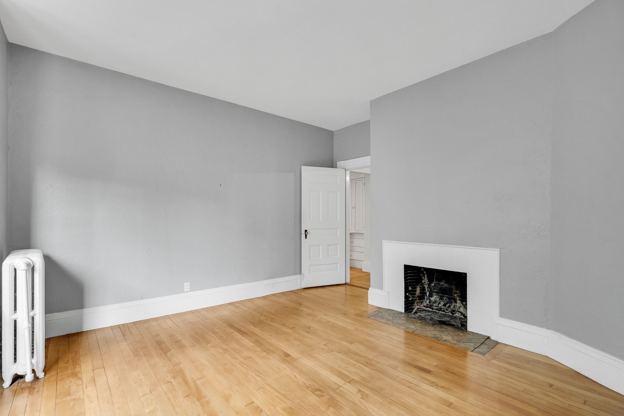 16 Harris St, Brookline, MA 02446 - Image 4