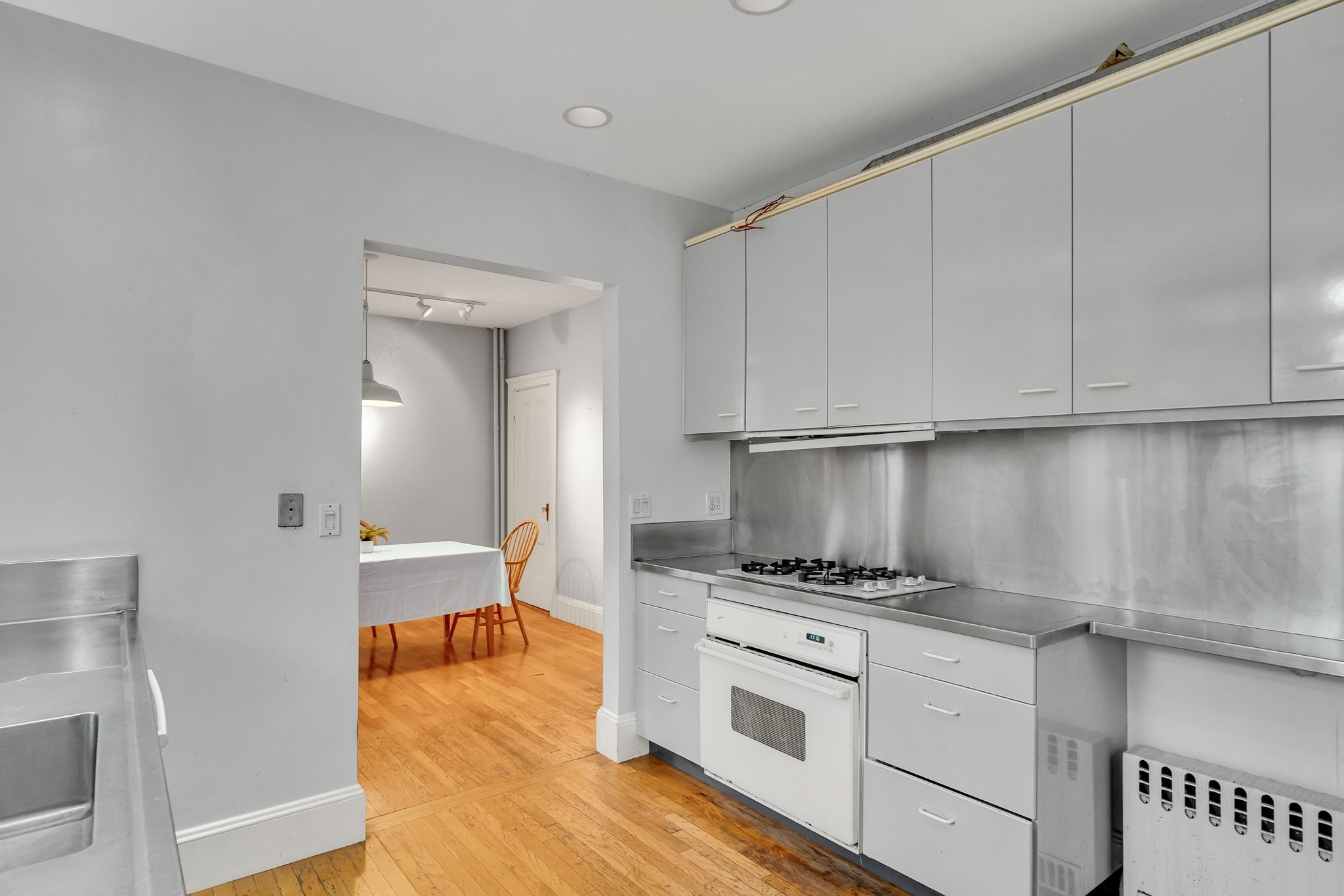 16 Harris St, Brookline, MA 02446 - Image 7