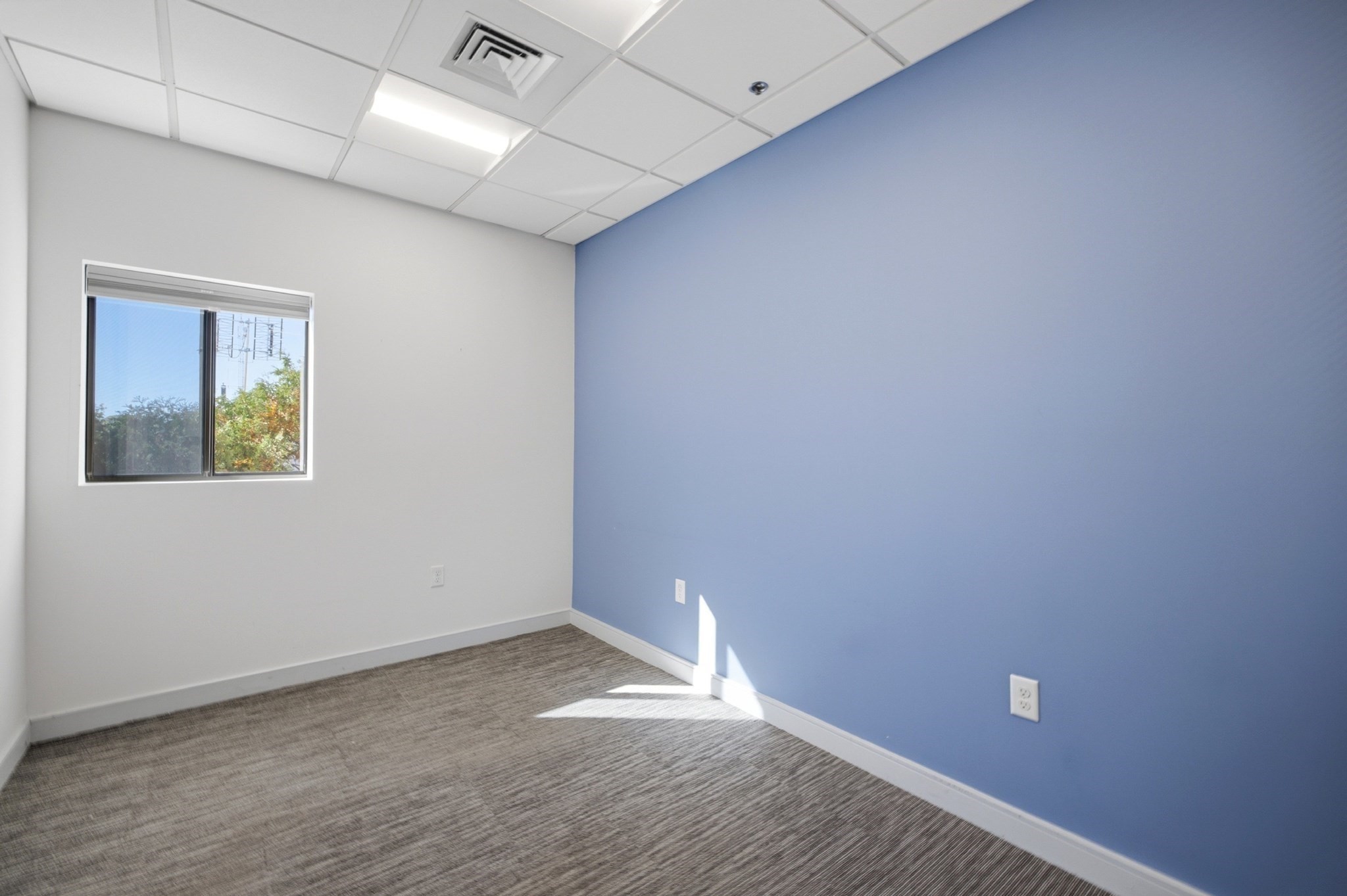 63 Shore Rd Unit 32, Winchester, MA 01890 - Image 12