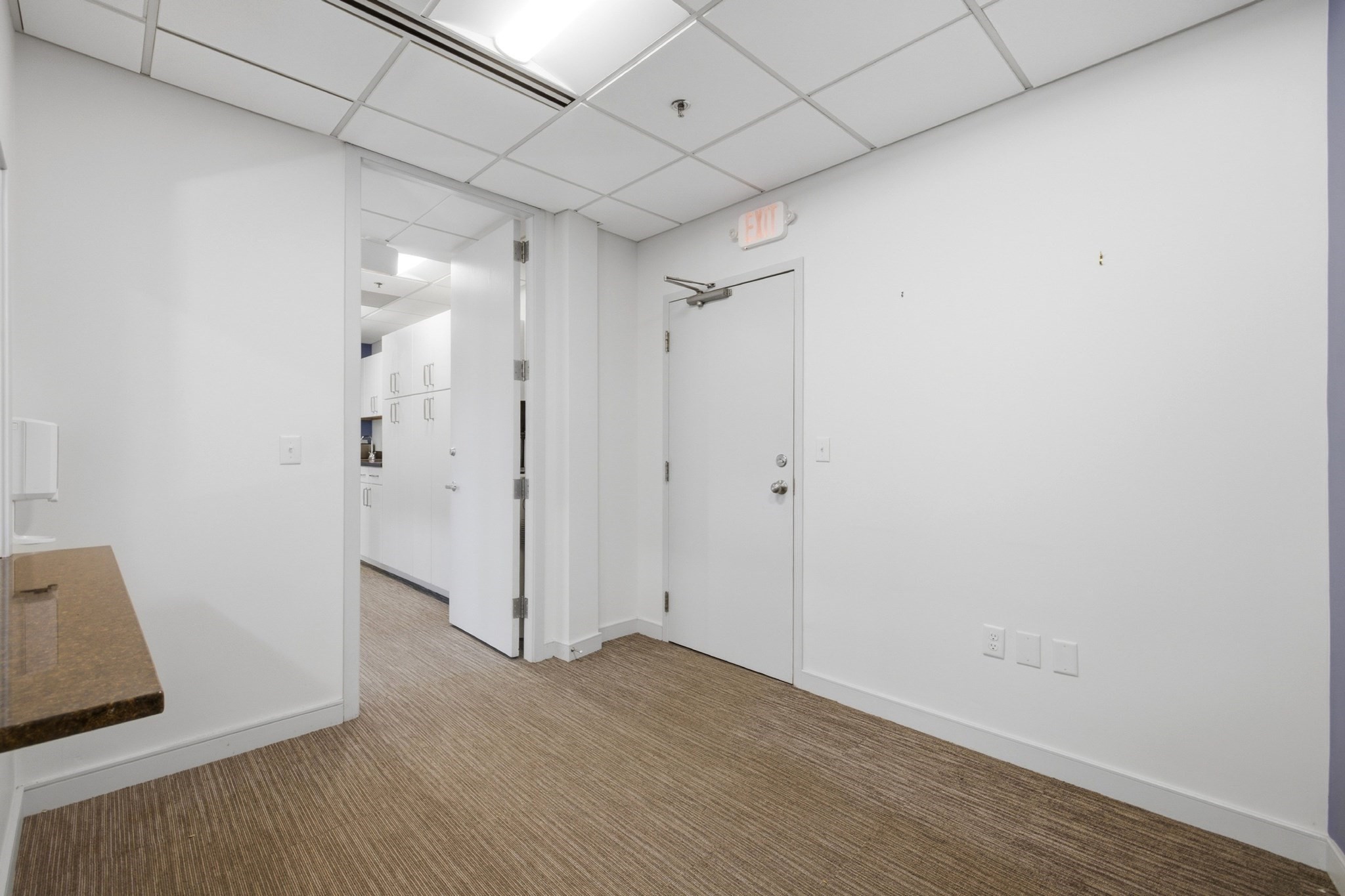 63 Shore Rd Unit 32, Winchester, MA 01890 - Image 6