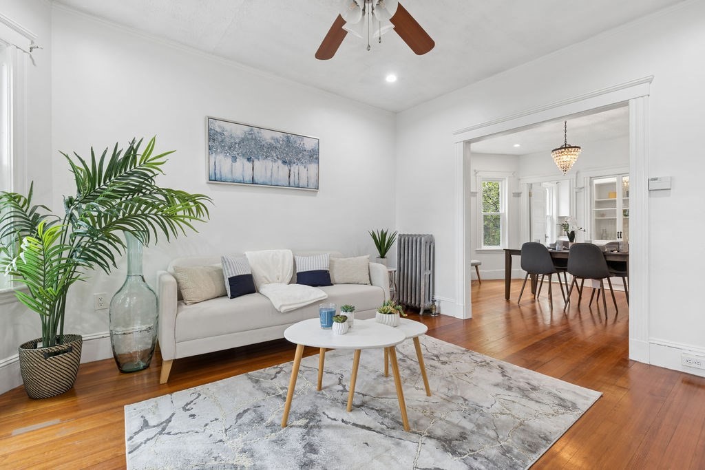 215 Crafts Rd Unit 2, Brookline, MA 02467