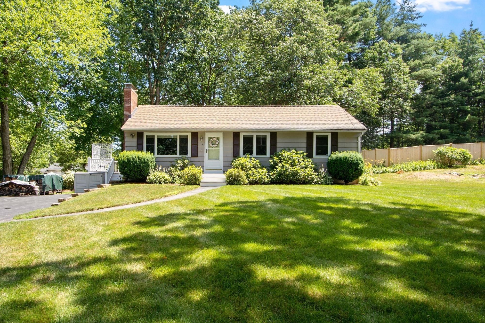 9 Elm Road, Westford, MA 01886