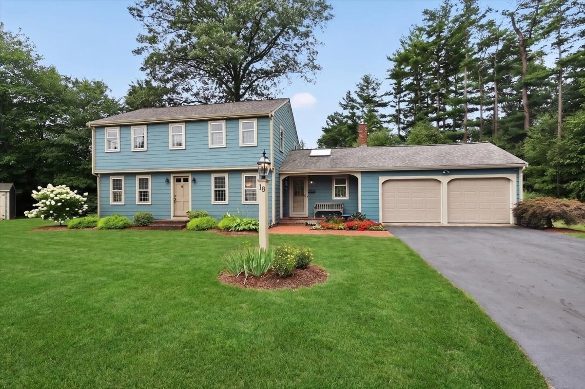 18 Pine Grove Road, Hingham, MA 02043