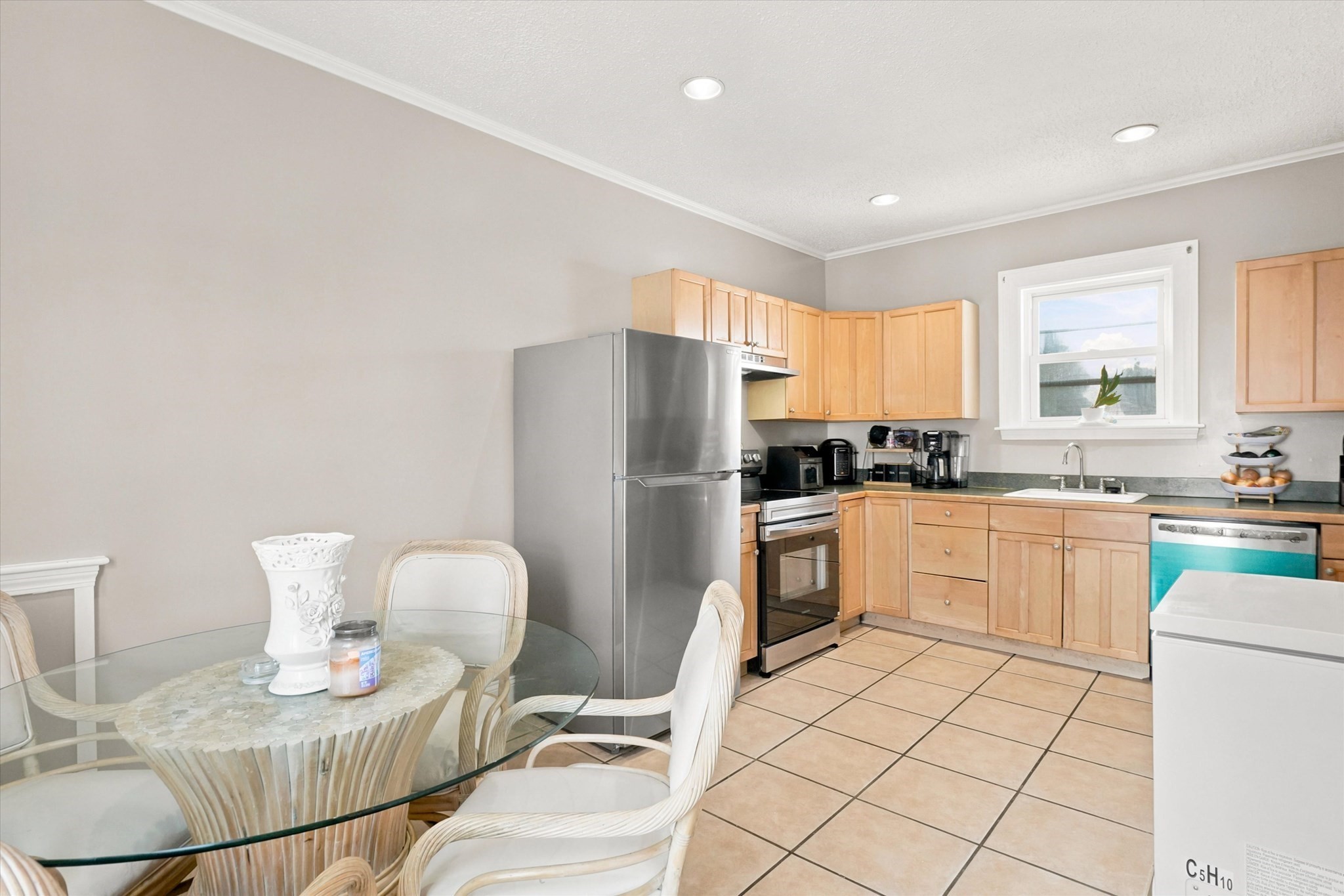 114 Central St, Peabody, MA 01960 - Image 12