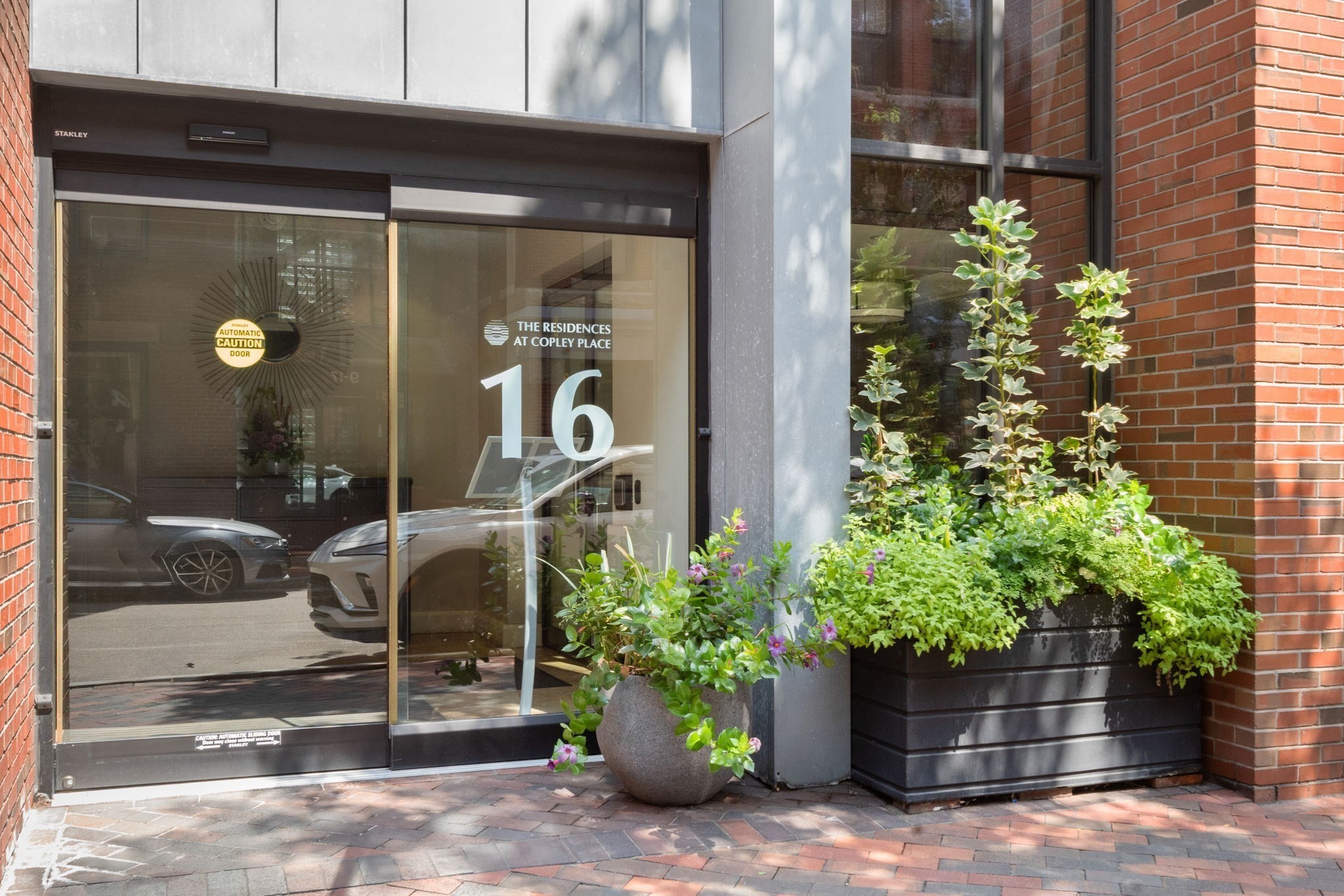 16 Harcourt Unit 5G, Back Bay, Boston, MA 02116