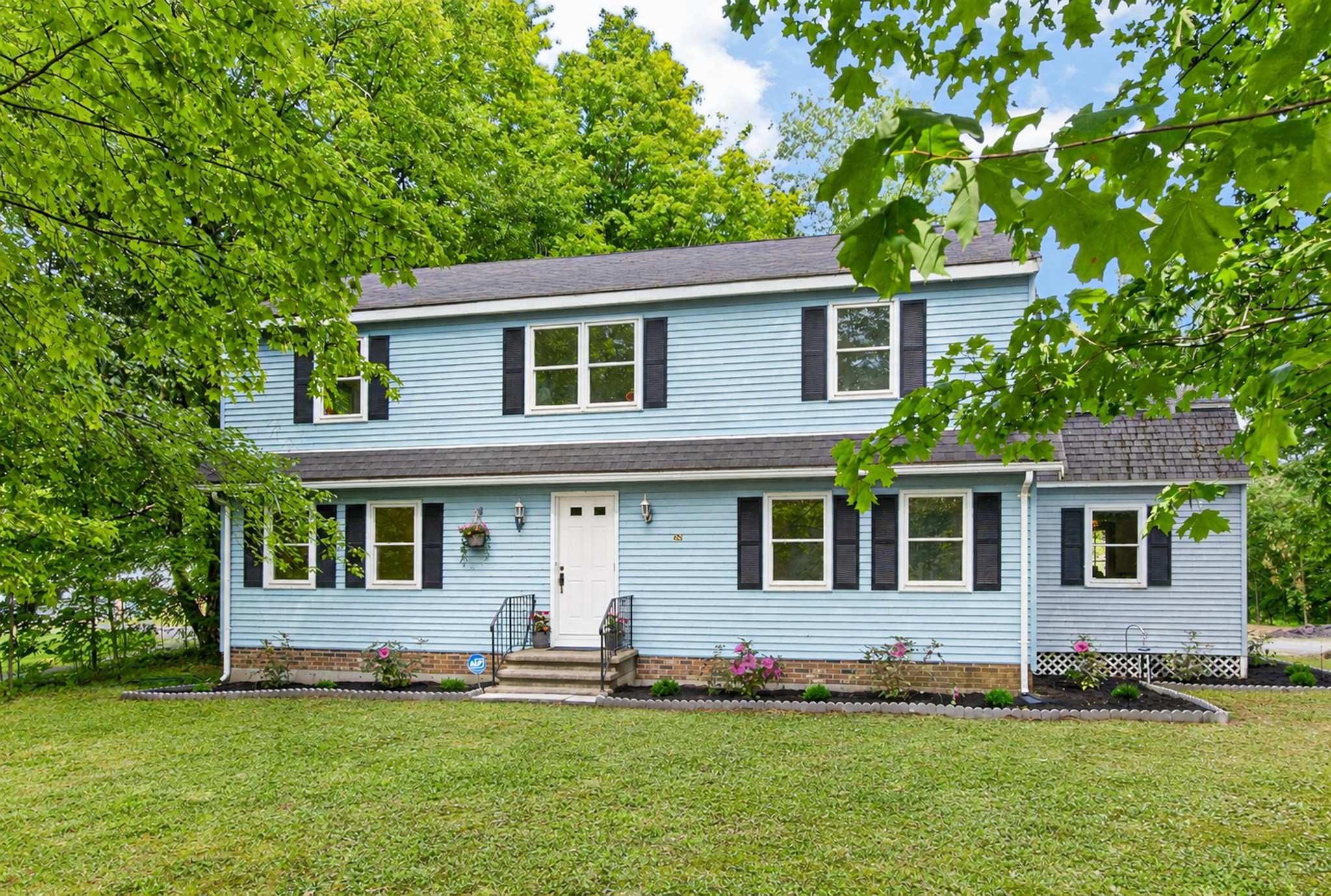 240 Taylor St, Littleton, MA 01460