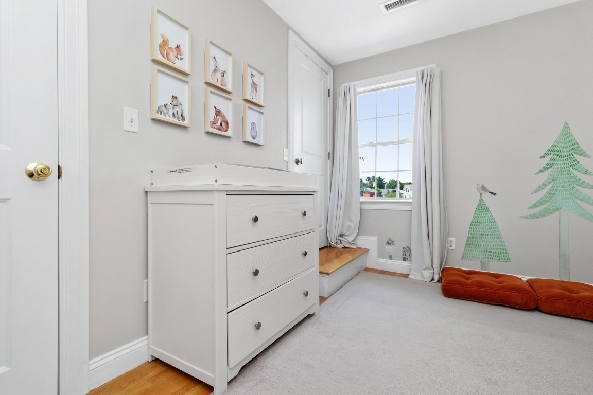 9 Russell St Unit 3, Waltham, MA 02453 - Image 11